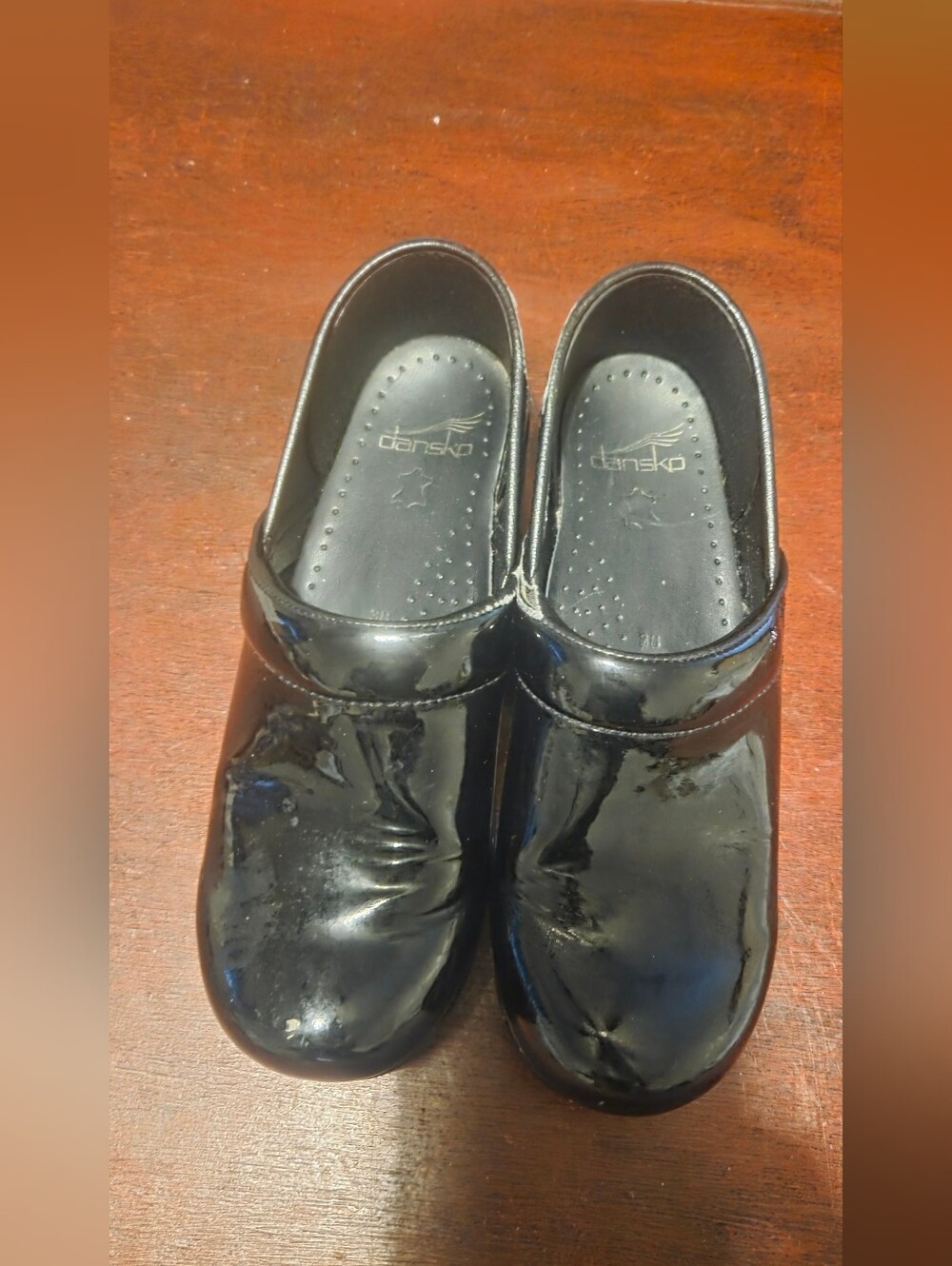 Dansko Women's XP 2.0 Black Patent Leather Slip Resistant Size 40 used